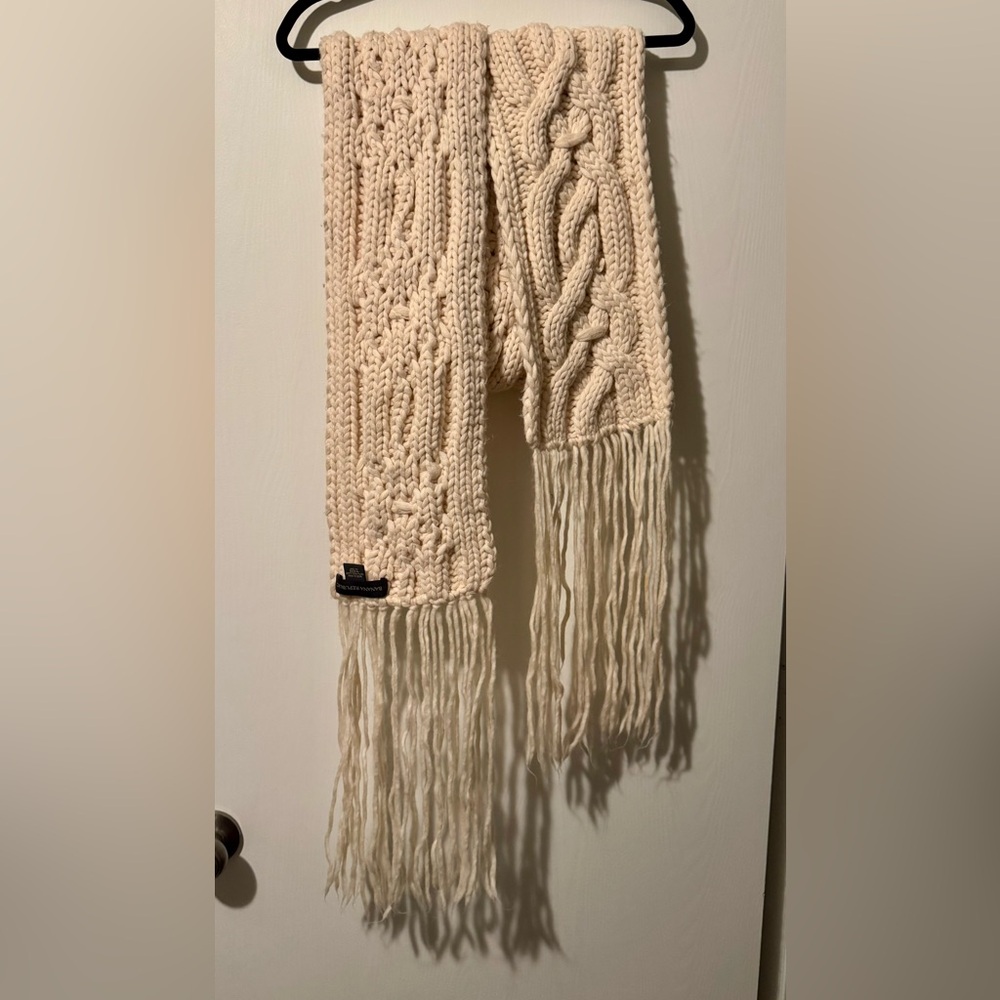 Banana Republic Ivory Knit Scarf